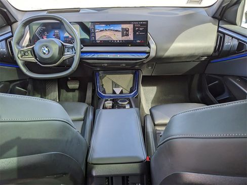 Used 2025 BMW X3 xDrive30i w/ Premium Package image 17