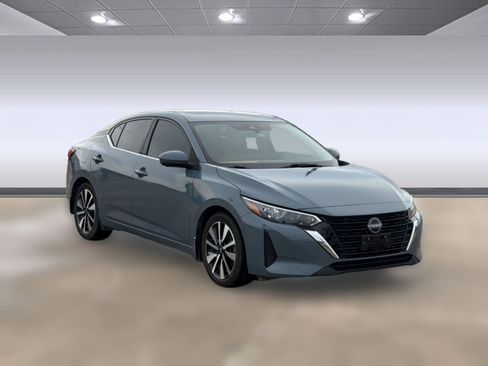 Used 2024 Nissan Sentra SV w/ SV Premium Package FWD image 7