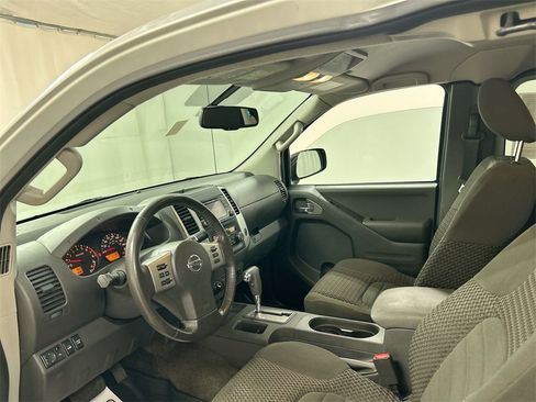 Used 2016 Nissan Frontier SV w/ SV Value Truck Package image 18