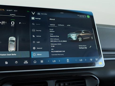 New 2025 VinFast VF 8 Eco AWD/4WD image 14