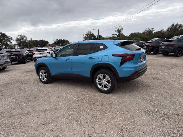 New 2026 Chevrolet Trax LS w/ Driver Confidence Package FWD image 5