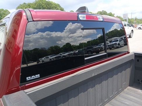 Used 2021 RAM 1500 Limited w/ Body Color Bumper Group image 8