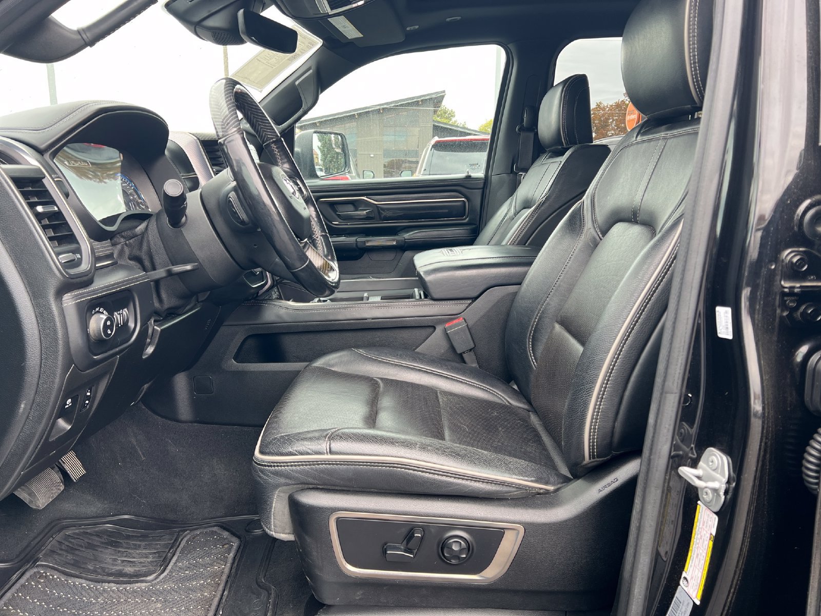 Used 2019 RAM 1500 Limited w/ Advanced Safety Group AWD/4WD image 18