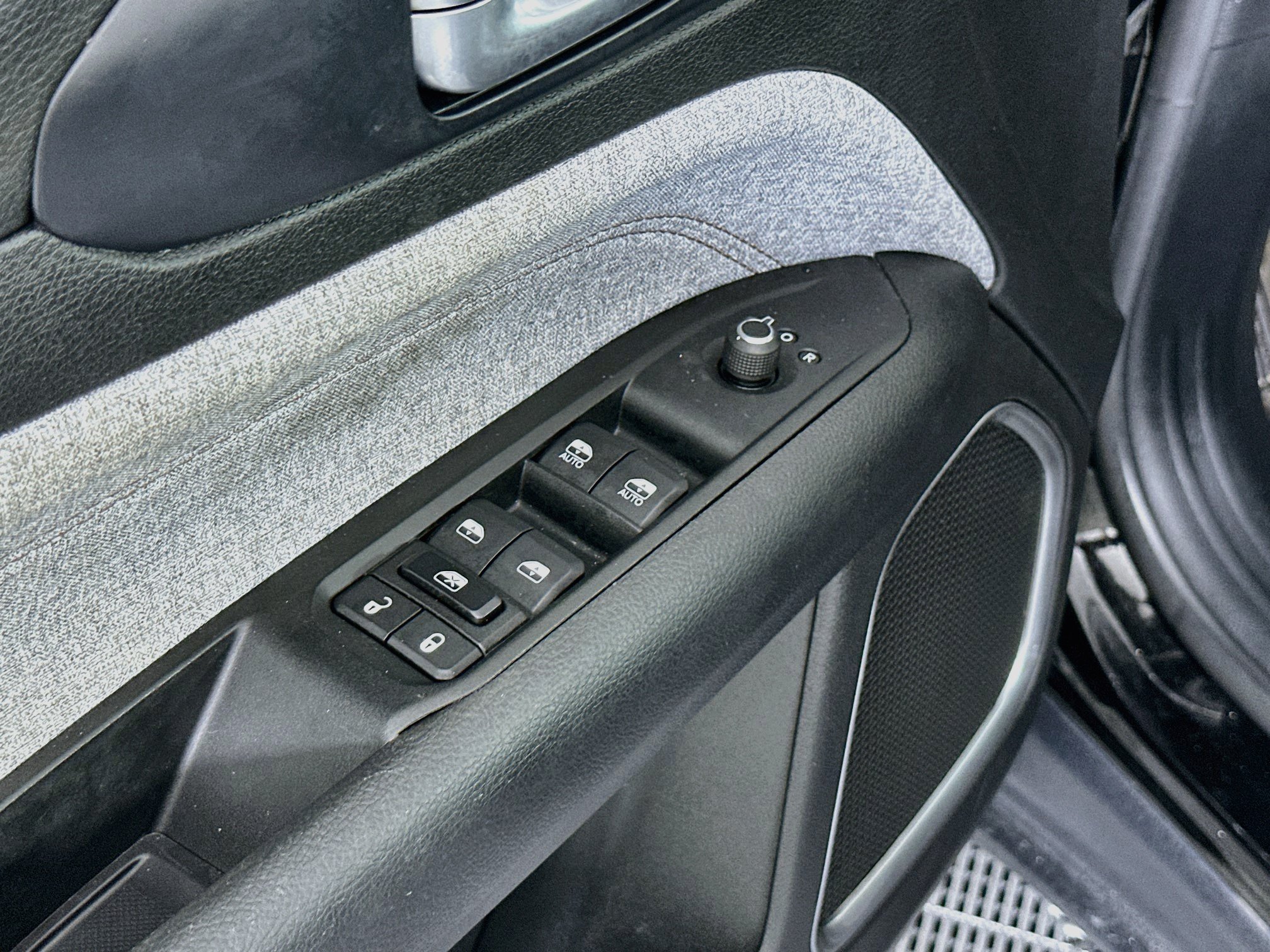 Used 2022 Jeep Compass Latitude AWD/4WD image 15