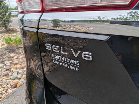 Certified 2023 Volkswagen Atlas SEL AWD/4WD image 20