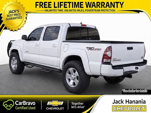 Used 2015 Toyota Tacoma 4x4 Double Cab w/ TRD Sport Package image 3
