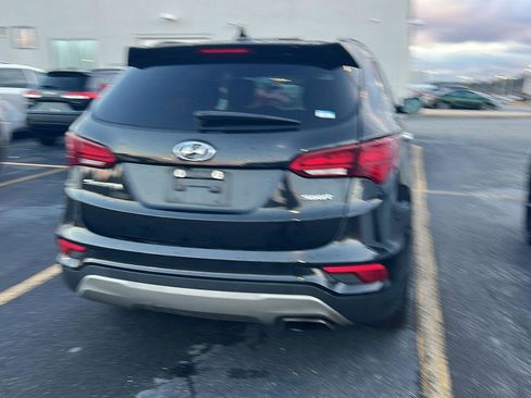 Used 2018 Hyundai Santa Fe Sport w/ 2.4L Value Package 02 image 8