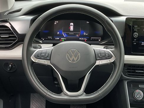 Used 2025 Volkswagen Taos S image 20
