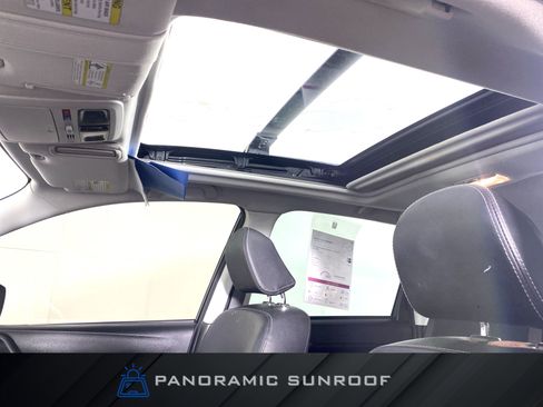 Used 2018 Subaru Forester 2.5i Premium w/ Kicker Audio Upgrade Package AWD/4WD image 2