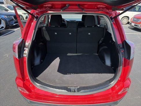 Used 2016 Toyota RAV4 LE image 24