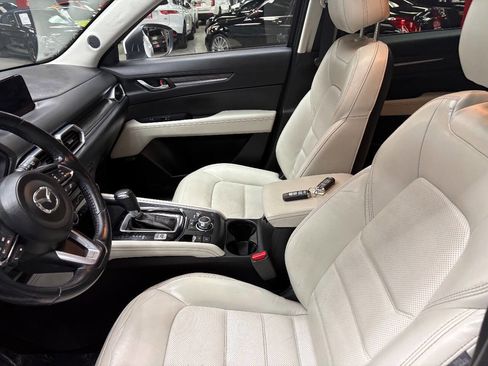 Used 2017 MAZDA CX-5 Grand Touring w/ Premium Package image 27