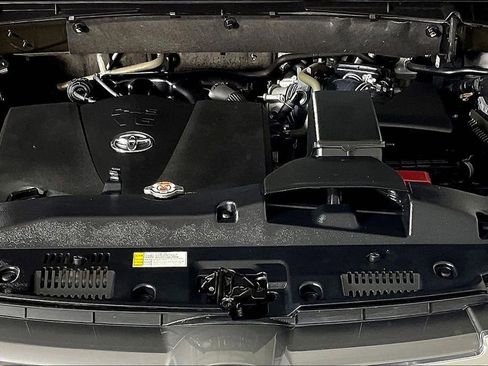 Used 2019 Toyota Highlander Limited image 13