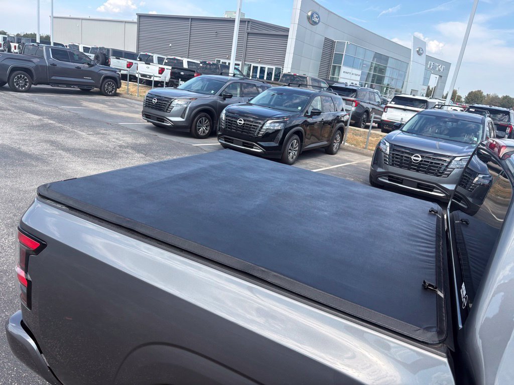 Used 2024 Nissan Frontier SV w/ Technology Package RWD image 16