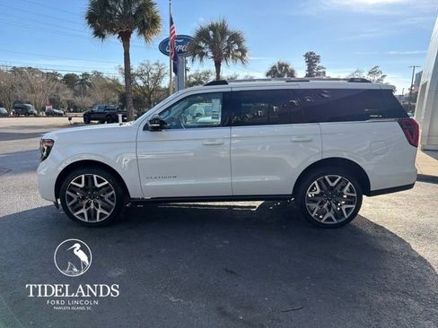 New 2026 Ford Expedition Platinum image 4