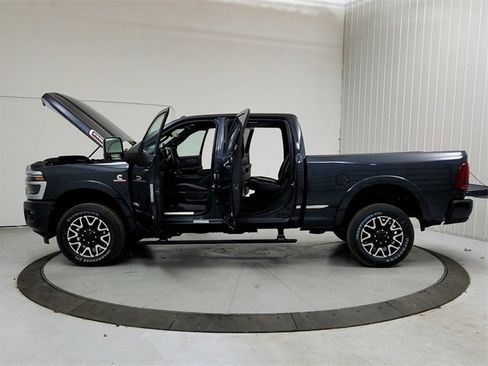 New 2025 RAM 2500 Limited image 12