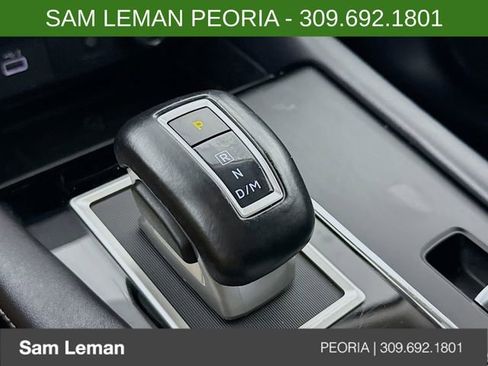 Used 2024 Mitsubishi Outlander SE image 17