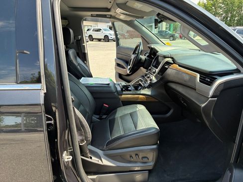 Used 2020 GMC Yukon Denali w/ Open Road Package AWD/4WD image 32