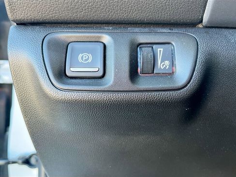 Used 2022 GMC Acadia SLE AWD/4WD image 10