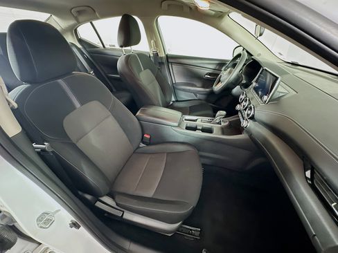 Used 2024 Nissan Sentra SV FWD image 28