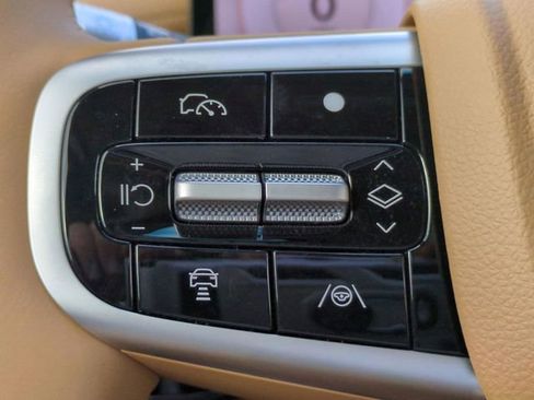 Used 2025 Genesis G80 2.5T Advanced image 13