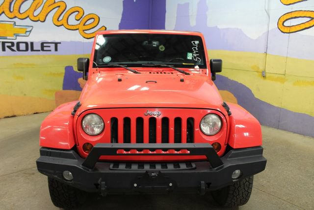 Used 2013 Jeep Wrangler Unlimited Sahara w/ Dual Top Group AWD/4WD image 3