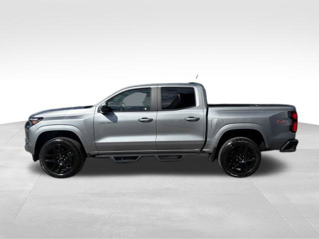 Used 2024 Chevrolet Colorado Z71 w/ Advanced Trailering Package AWD/4WD image 12