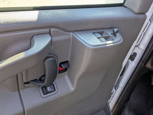 Used 2024 Chevrolet Express 2500 w/ Driver Convenience Package RWD image 11