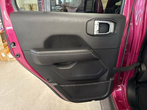 Used 2021 Jeep Wrangler Unlimited Sahara w/ Cold Weather Group image 36