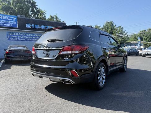 Used 2017 Hyundai Santa Fe SE w/ SE Premium Package 02 AWD/4WD image 10