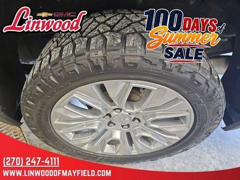 Used 2022 GMC Sierra 1500 Denali w/ Denali Reserve Package AWD/4WD image 7