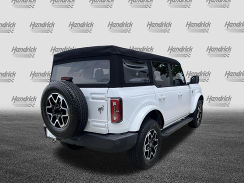 Used 2024 Ford Bronco Outer Banks AWD/4WD image 11