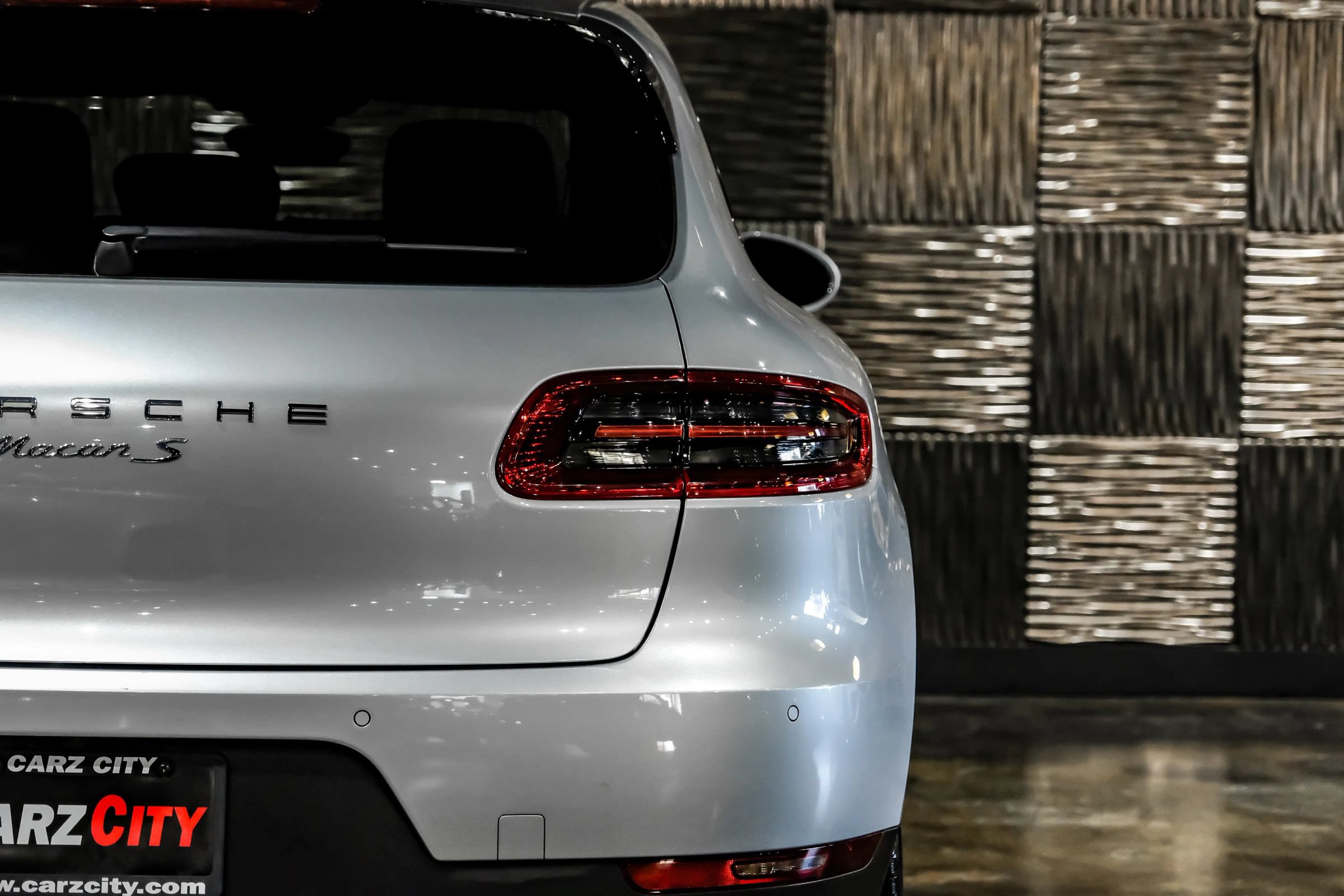 Used 2017 Porsche Macan S AWD/4WD image 46