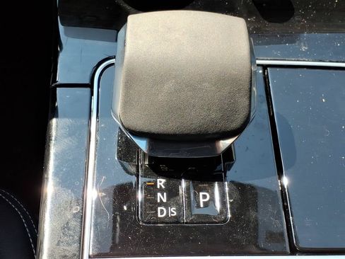 Used 2021 Land Rover Range Rover Velar S AWD/4WD image 18