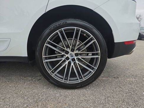 Used 2021 Porsche Macan S image 34