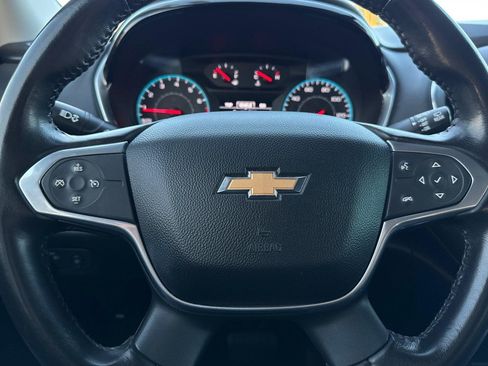 Used 2020 Chevrolet Traverse LT w/ LPO, Black Accent Package image 27