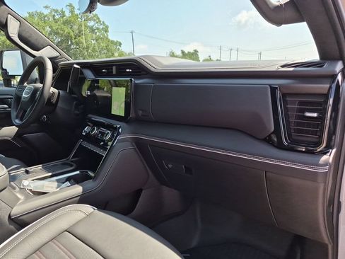 New 2026 GMC Sierra 2500 AT4X w/ AT4X AEV Edition AWD/4WD image 45
