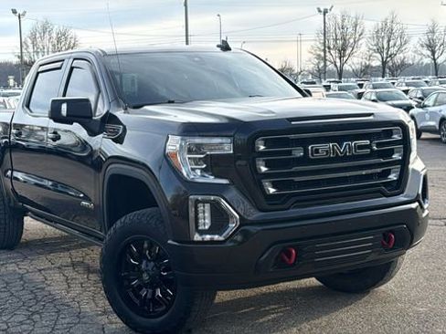 Used 2019 GMC Sierra 1500 AT4 w/ AT4 Premium Package image 2