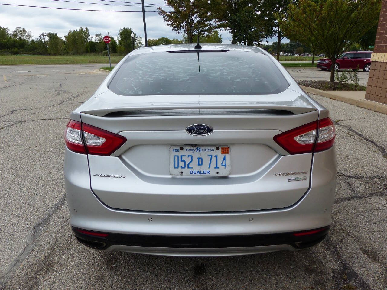 Used 2016 Ford Fusion Titanium FWD image 9
