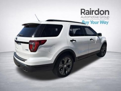 Used 2018 Ford Explorer Sport w/ Equipment Group 401A AWD/4WD image 7