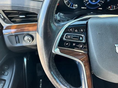 Used 2020 Cadillac Escalade Luxury AWD/4WD image 31