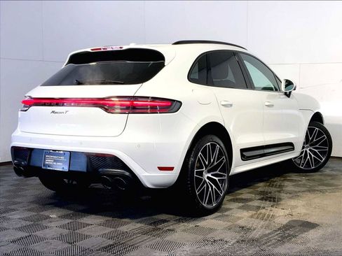 Certified 2023 Porsche Macan Turbo image 7
