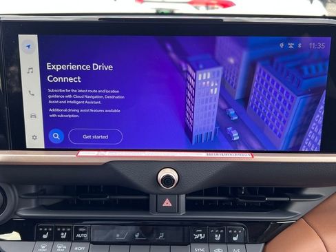 New 2026 Toyota Crown Signia image 28