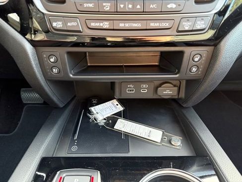 New 2026 Honda Ridgeline Black Edition image 17