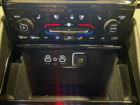 Used 2023 Jeep Grand Cherokee L Overland image 22