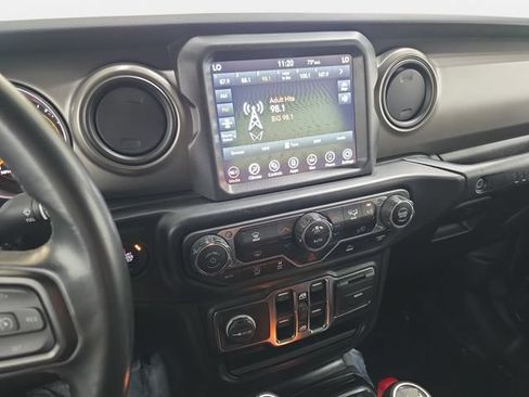 Used 2022 Jeep Wrangler Unlimited Sport AWD/4WD image 20
