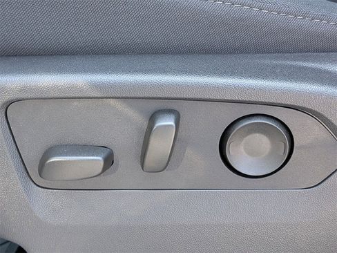 New 2025 Chevrolet Silverado 1500 LT image 29