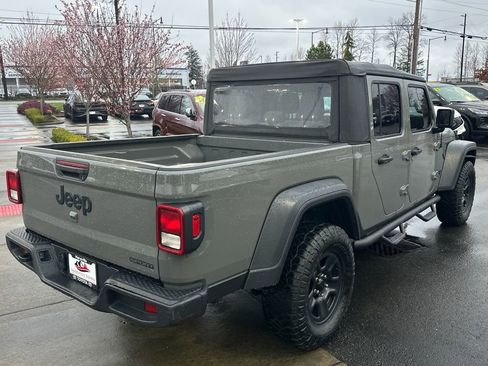 Used 2020 Jeep Gladiator Sport AWD/4WD image 5
