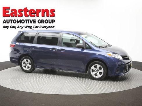 Used 2020 Toyota Sienna L FWD image 48
