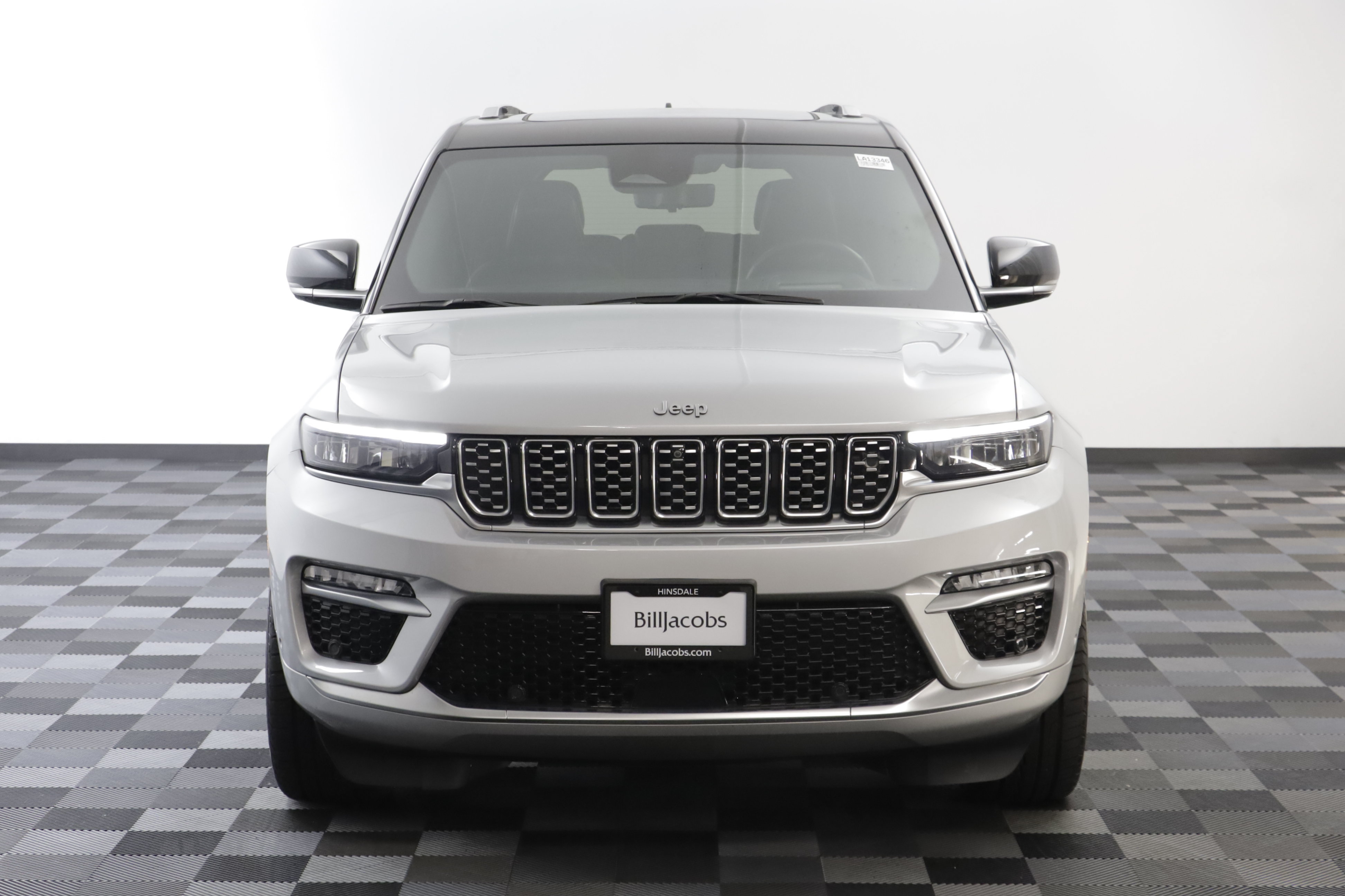 Used 2023 Jeep Grand Cherokee Summit w/ Adv Protech Group IV AWD/4WD image 29
