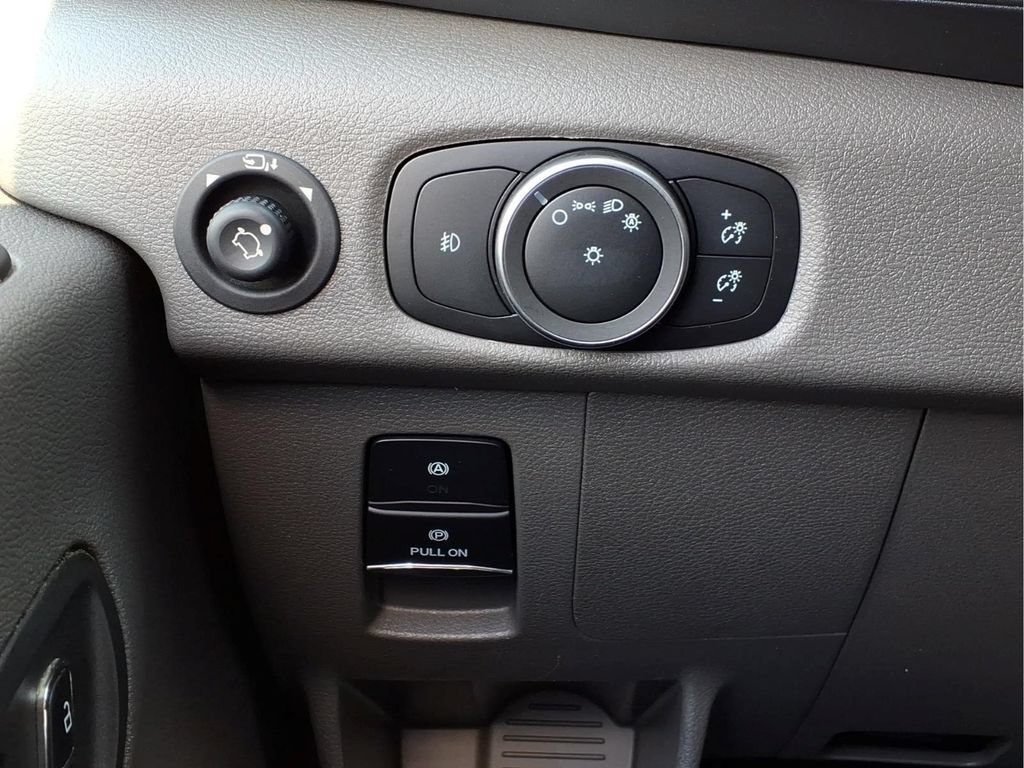 Used 2024 Ford Transit 350 XLT RWD image 19